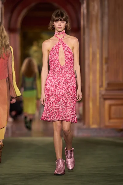 Look 42